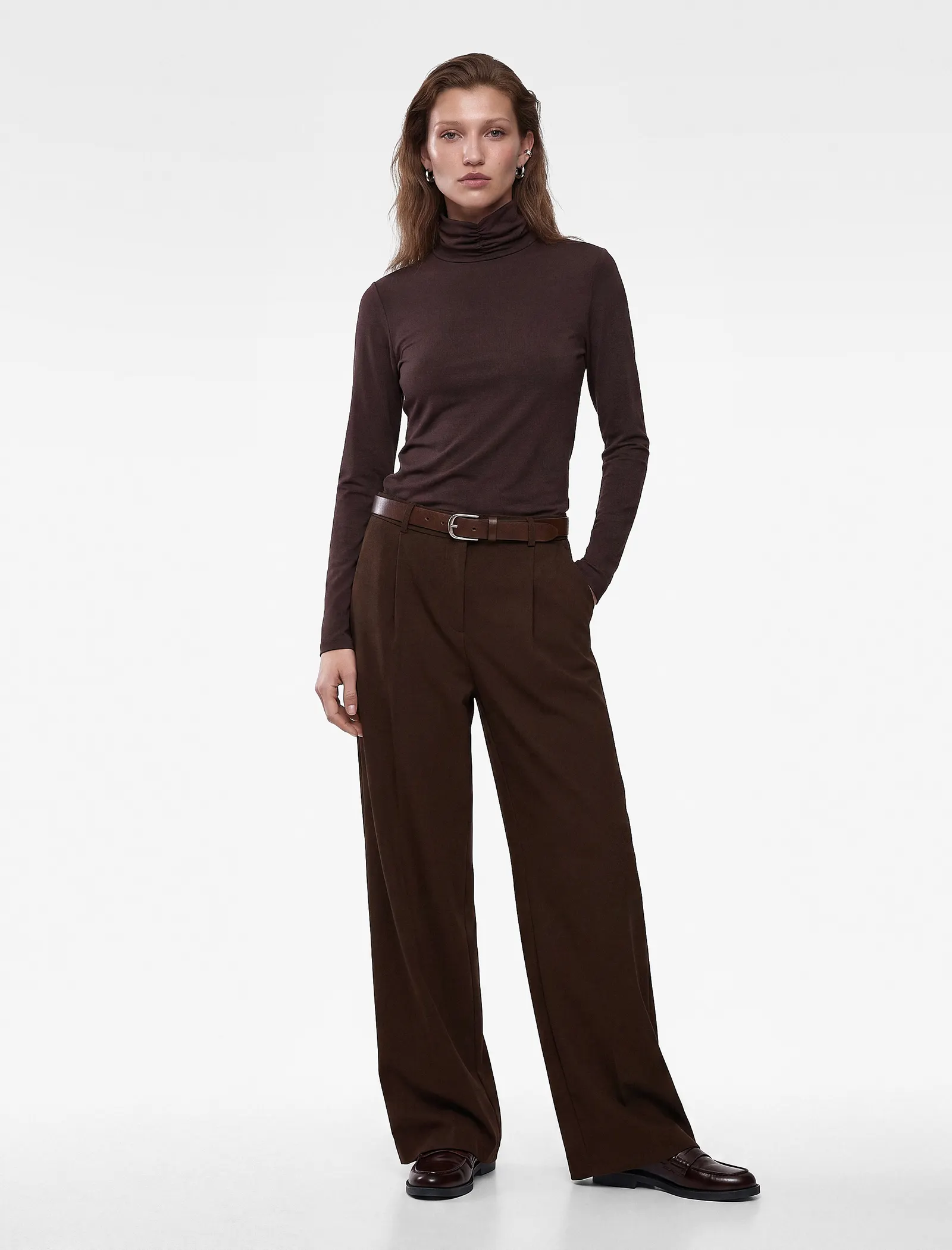 Slim Fit Uzun Kollu Büzgülü Dik Yaka Bluz